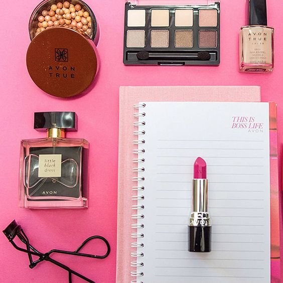 Préparez la Rentrée Scolaire 2024/2025 avec Style : Découvrez Nos Parfums Avon pour un Retour en Classe Inoubliable ! 🌟